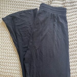 Aritzia Wilfred wide leg sweatpants